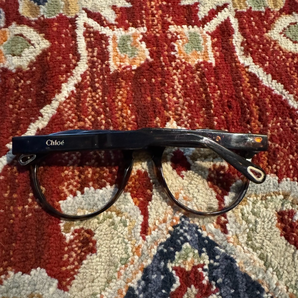 Chloe Sunglasses Tortoise Frames - Picture 3 of 6